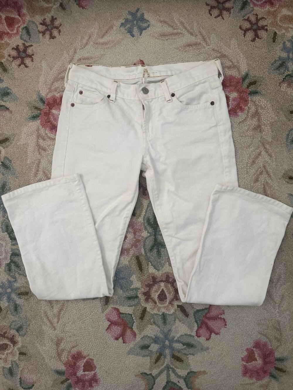 Seven white jeans